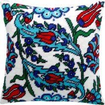 Набор для вышивания подушки "Турецкие цветы" Чарівниця