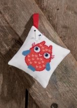 Набор для вышивания "Подушечка Красная сова (Pincushion, red owl)" PERMIN