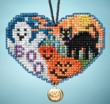 Набор для вышивания "Love Halloween//Люблю Хэллоуин" Mill Hill MH163105