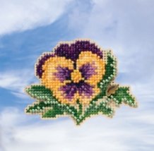 Набор для вышивания "Tricolor Pansy//Цветок" Mill Hill MH181911