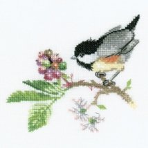 Набір для вишивання хрестиком "Пташеня і ягода//Chick Berry" Heritage Crafts