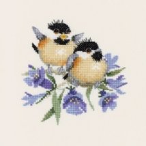 Набор для вышивания крестом "Маленькие птички на колокольчиках//Bluebell Chick-Chat" Heritage Crafts