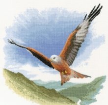 Набор для вышивания крестом "Красный коршун в полете//Red Kite in Flight" Heritage Crafts