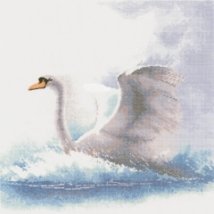 Схема для вишивання хрестиком "Лебідь у польоті//Swan in Flight" Heritage Crafts