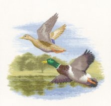 Схема для вишивання хрестиком "Крижні в польоті//Mallard Ducks in Flight" Heritage Crafts